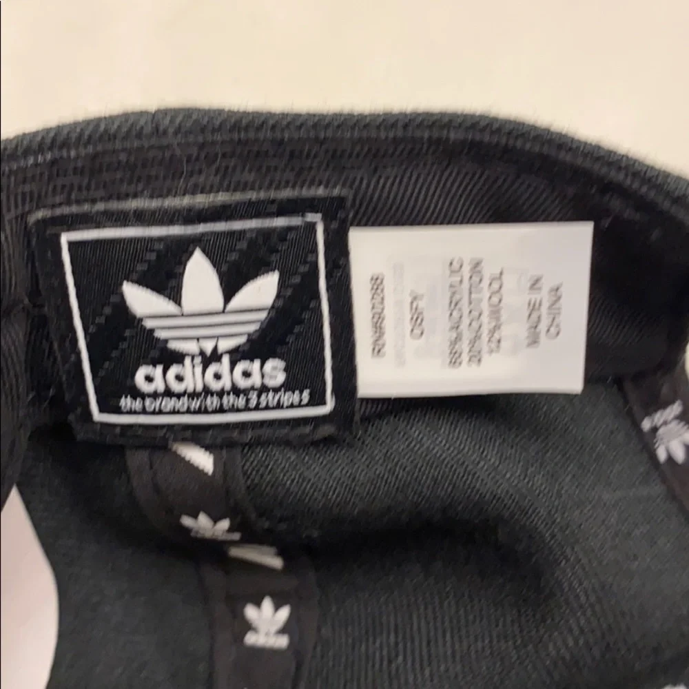 Adidas kids SnapBack cap